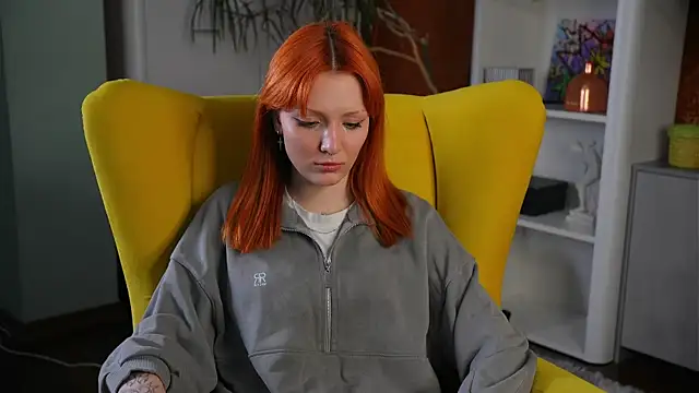 MinhSigalaa online show from April 21, 11:16 am