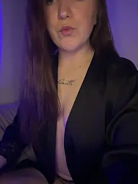 kisaaaaaa online show from April 21, 11:18 pm