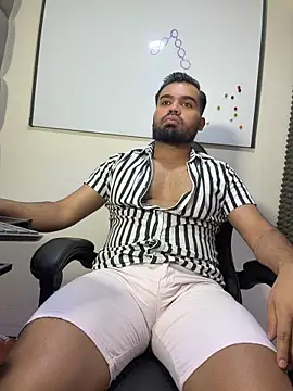 LucaLaurent online show from July 2, 12:32 am
