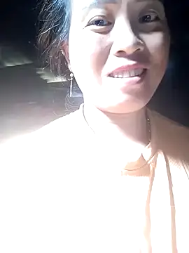 phuongtrinh1 online show from June 25, 7:46 am