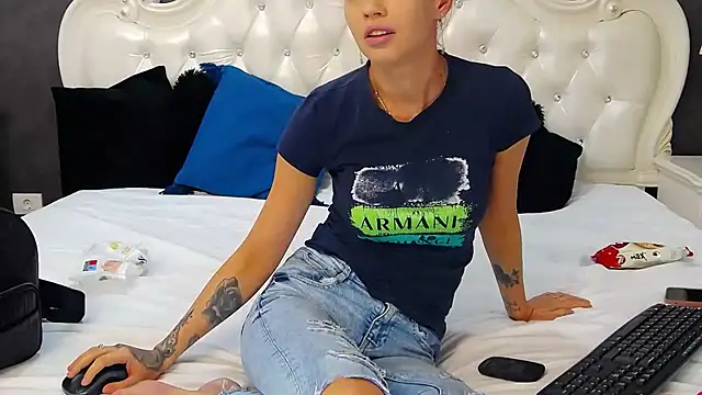 MeghanLoft online show from July 25, 5:27 am