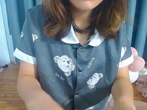 Mimi 200 online show from July 29, 10:41 pm