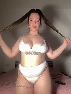 AlyraMoon online show from April 22, 8:54 pm