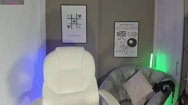 GeorginaMontclair online show from April 25, 2:58 am