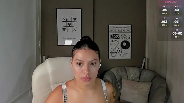 GeorginaMontclair online show from May 21, 10:11 am