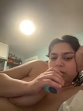 Snapshot of athanathelesbian chatting on April 21, 2:51 am athanathelesbian online show from April 21, 2:51 am