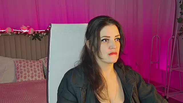 Snapshot of AureliaVane chatting on May 15, 3:52 pm AureliaVane online show from May 15, 3:52 pm