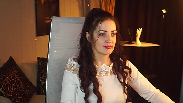 Snapshot of AureliaVane chatting on May 28, 3:31 pm AureliaVane online show from May 28, 3:31 pm