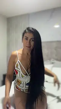 Laia Hills online show from June 25, 4:01 am