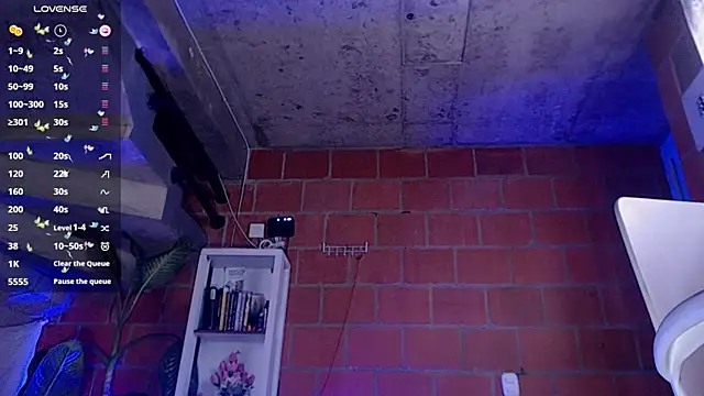 Valerymoon19 online show from July 21, 8:11 pm