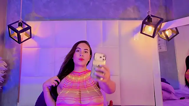 Violetta rose  online show from July 15, 10:59 pm