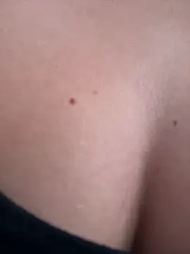 Snapshot of emily_gv1 chatting on June 17, 2:18 pm emily gv1 online show from June 17, 2:18 pm