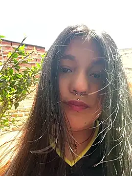 Snapshot of emily_gv1 chatting on July 3, 4:35 pm emily gv1 online show from July 3, 4:35 pm