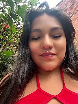 Snapshot of emily_gv1 chatting on July 15, 6:13 pm emily gv1 online show from July 15, 6:13 pm