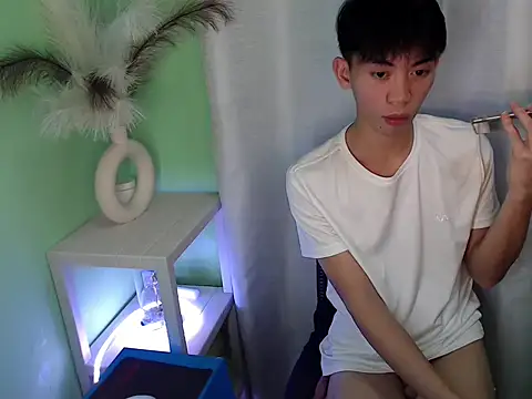 sycat69 online show from June 12, 11:46 pm