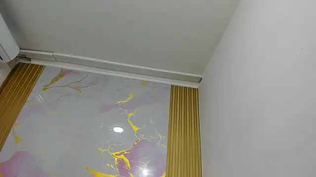 PaulineKosh online show from July 8, 5:39 pm