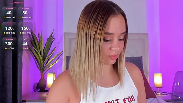 Sofia pamela  online show from July 28, 7:39 pm