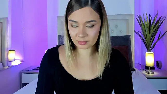 Sofia pamela  online show from August 4, 7:16 pm