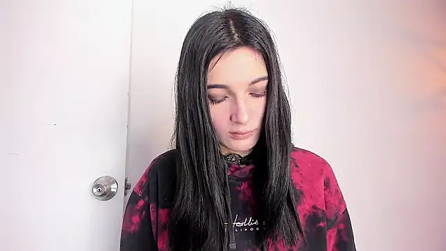 MilaWhitte online show from July 20, 3:47 pm