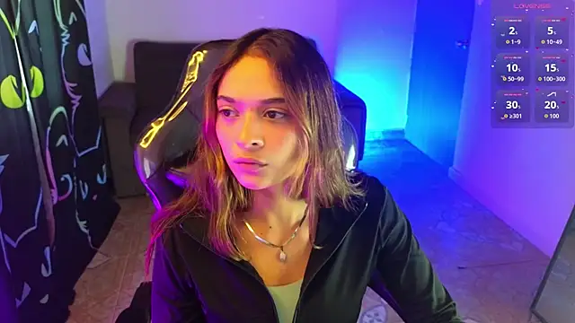 lia varel online show from June 6, 9:41 pm