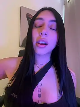 IsabellaNoir  online show from June 30, 4:41 pm