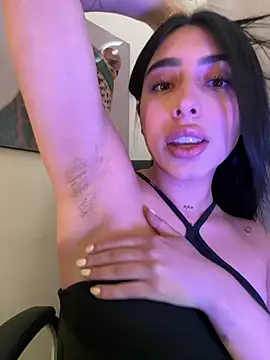 IsabellaNoir  online show from July 17, 5:51 pm