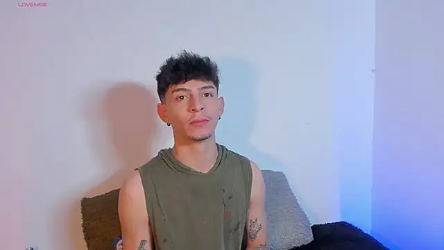  IanLark online show from June 27, 1:43 am
