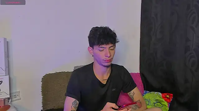  IanLark online show from July 14, 12:02 am