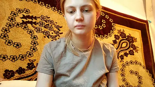 LunaLaday online show from June 16, 2:14 am