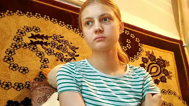 LunaLaday online show from July 3, 2:40 am