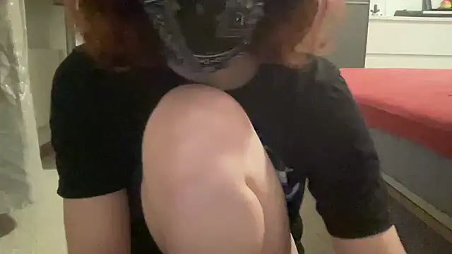 leasweetyy online show from July 21, 8:55 pm