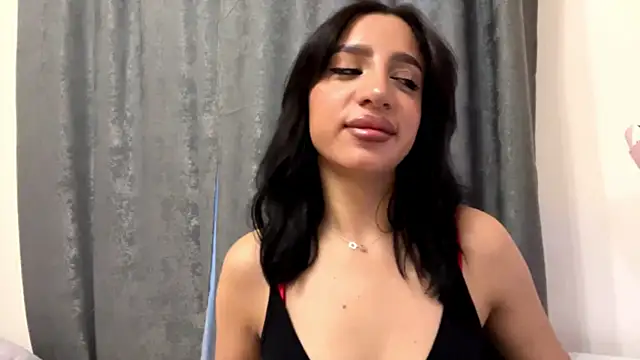 AngellaBarbini online show from June 26, 2:10 pm