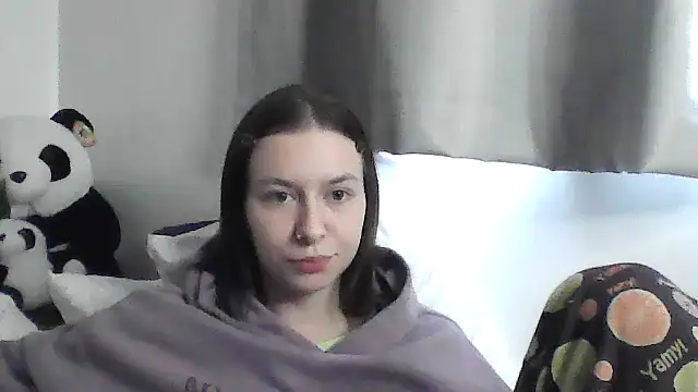 Snapshot of JuicyErika chatting on April 27, 5:00 pm JuicyErika online show from April 27, 5:00 pm
