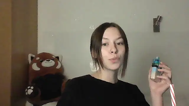 Snapshot of JuicyErika chatting on May 6, 8:36 pm JuicyErika online show from May 6, 8:36 pm
