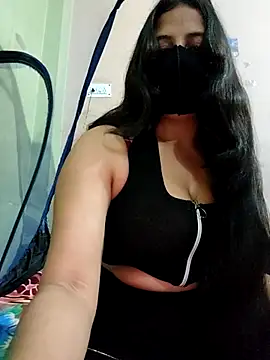 Snapshot of Priya_9945 chatting on May 2, 11:37 am Priya 9945 online show from May 2, 11:37 am