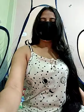 Snapshot of Priya_9945 chatting on May 9, 5:23 am Priya 9945 online show from May 9, 5:23 am