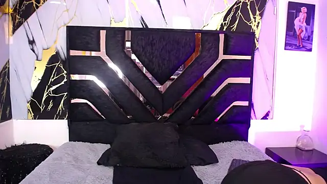 sophiasmithcs online show from April 23, 3:08 am