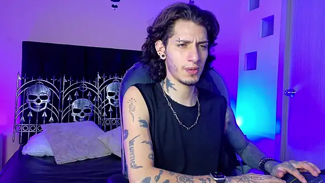 Vergil Noir  online show from June 2, 4:14 am