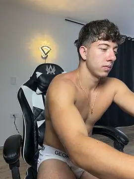 SEAN CRUISE online show from June 3, 2:33 pm
