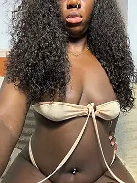 Leylabelle26 online show from July 5, 5:09 pm