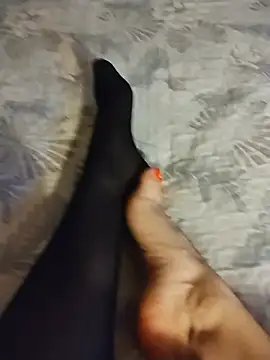 Snapshot of Cuginetti chatting on June 4, 9:32 pm Cuginetti online show from June 4, 9:32 pm