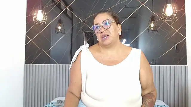 BarbaraGraf online show from July 8, 11:58 am