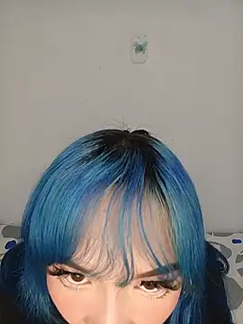 Snapshot of mistyyblue chatting on June 27, 3:33 am mistyyblue online show from June 27, 3:33 am