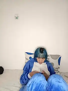 Snapshot of mistyyblue chatting on July 5, 4:30 am mistyyblue online show from July 5, 4:30 am