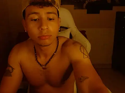 jbarto  online show from April 29, 12:42 pm