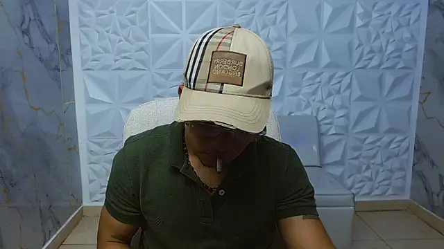 jbarto  online show from May 23, 1:44 am