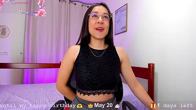 Elisabetta Amour online show from May 19, 10:10 am