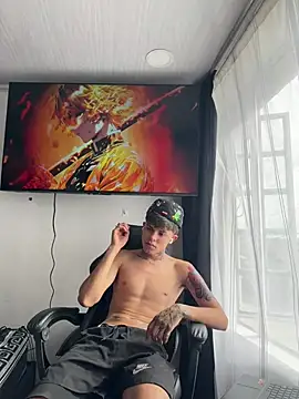 Jackdaniel001  online show from May 31, 1:51 pm