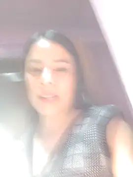 Snapshot of Nicol_Alvarez1 chatting on May 1, 9:19 pm Nicol Alvarez1 online show from May 1, 9:19 pm