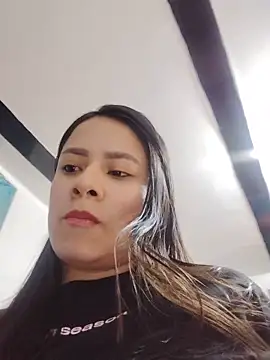 Snapshot of Nicol_Alvarez1 chatting on June 10, 10:08 pm Nicol Alvarez1 online show from June 10, 10:08 pm